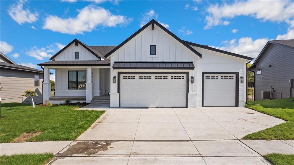 9646 Watermeadow Cir, Johnston, IA 50131 - photo 1