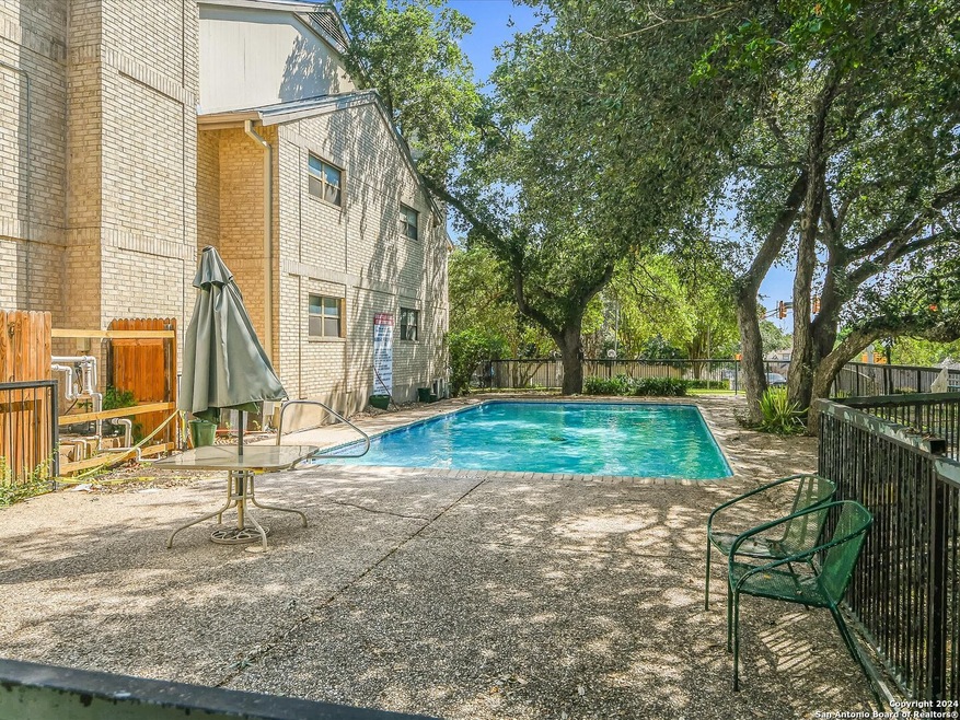 11843 Braesview unit 1012, San Antonio, TX 78213 - photo 1