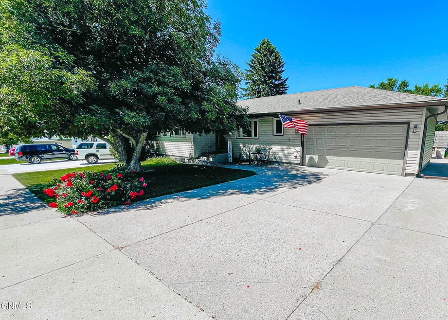 1122 Morningside Street-01