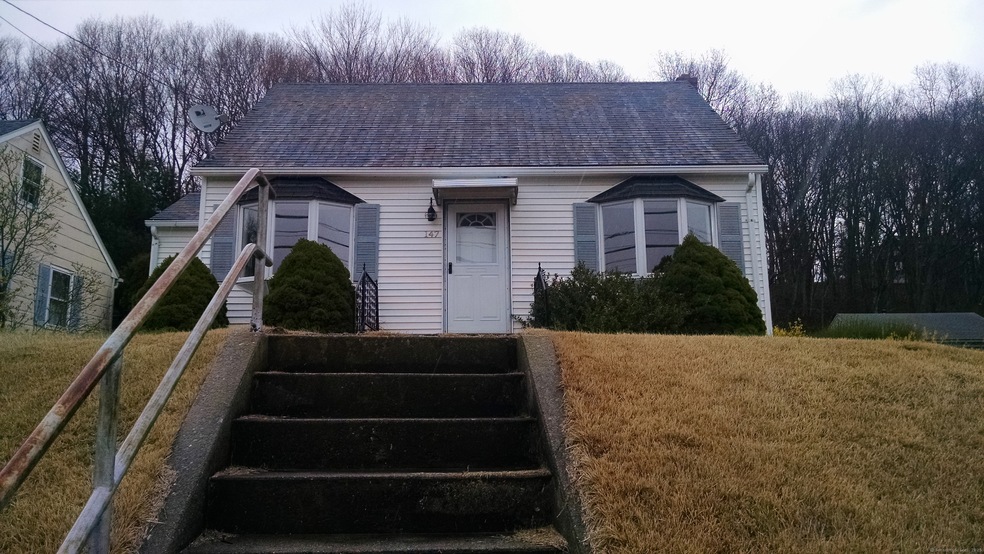 147 Flanders Rd, Niantic, CT 06357 - photo 1