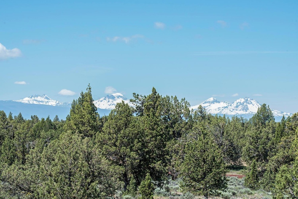 5275 SE Sunny Sage Way, Redmond, OR 97756 - photo 1