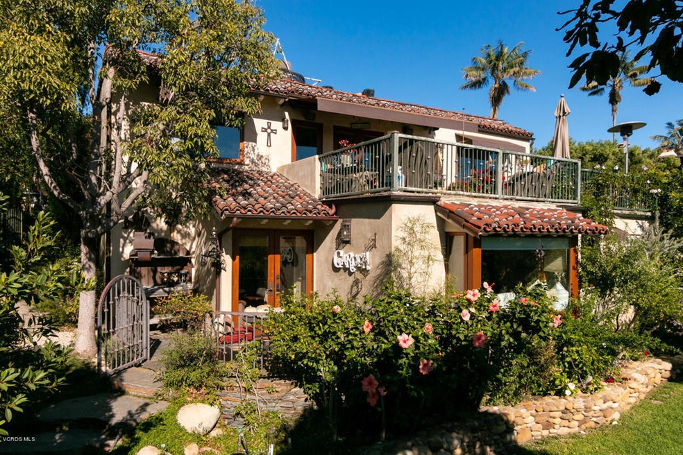 2166 Palomar Ave-010-032-Exterior  Back-