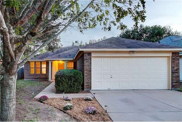 Beautiful front entrance, great curb appeal with f