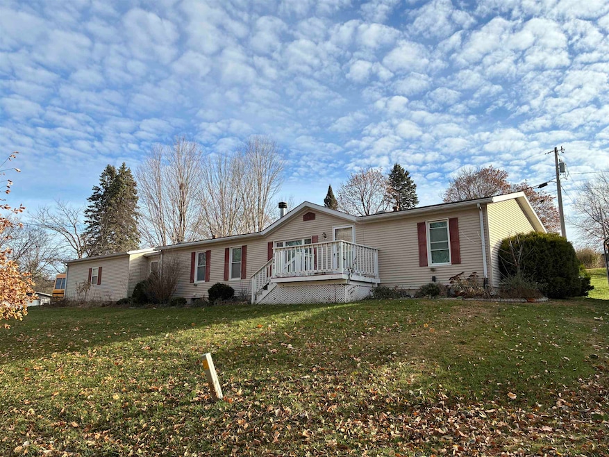 820 Dewhurst St, Mount Carroll, IL 61053 - photo 1