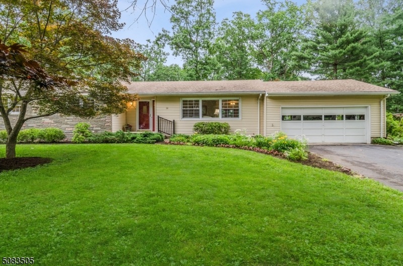 30 Forest Dr, Flemington, NJ 08822 - photo 1