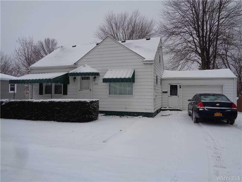 1098 Nash Rd, North Tonawanda, NY 14120 - photo 1