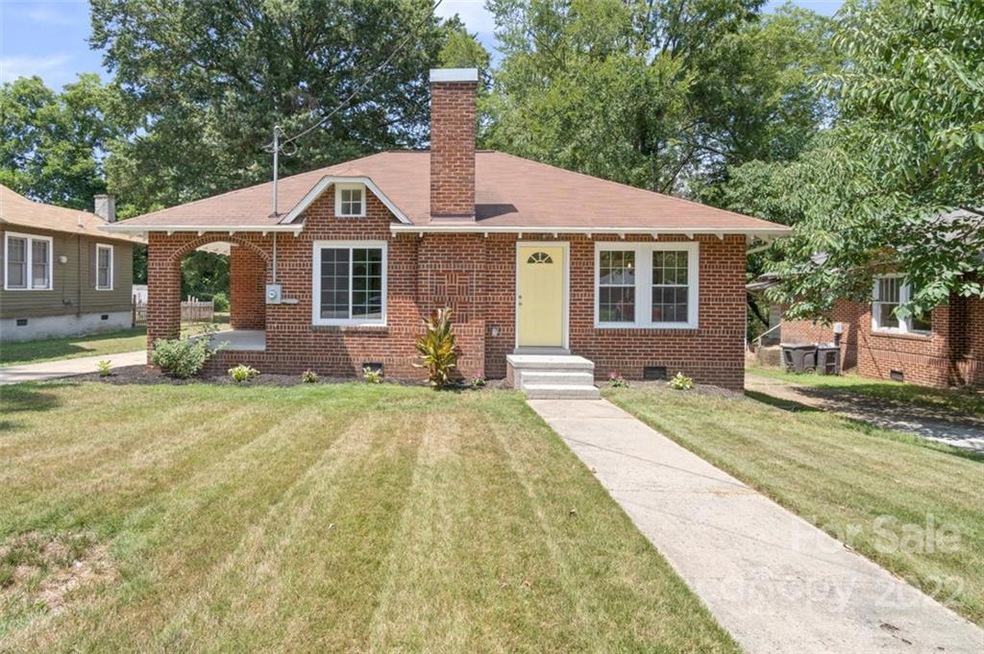 626 S Green St, Statesville, NC 28677 - photo 1