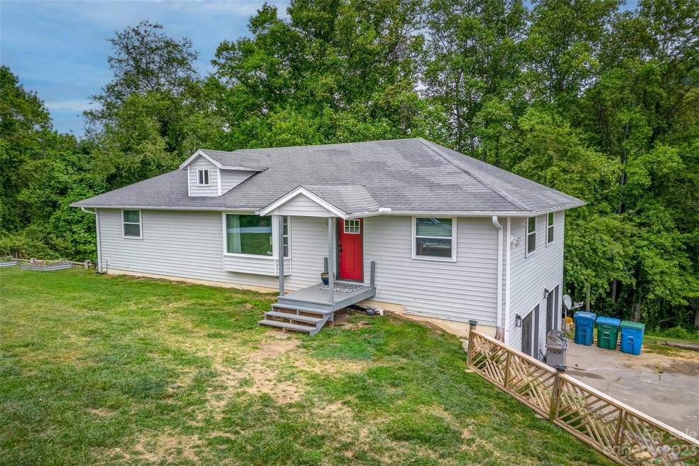 127 Hawke Crest Street View