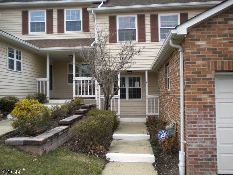 31 Canterbury Rd, Chatham, NJ 07928 - photo 1