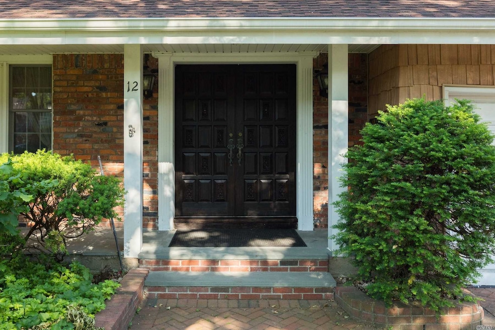 12 Driftwood Dr, Port Washington, NY 11050 - photo 1