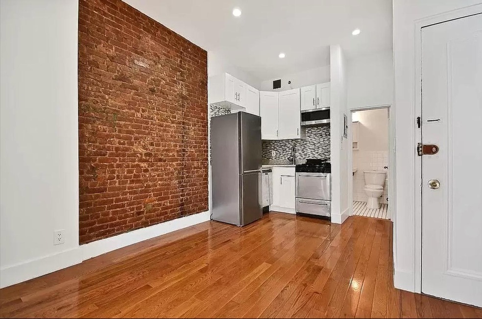 313 E 78th St unit 3-A, New York, NY 10075 - photo 1