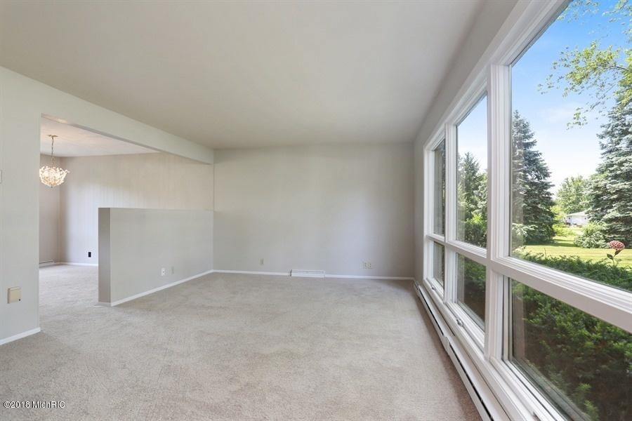 102 Chamberlain St, Three Oaks, MI 49128 - photo 1