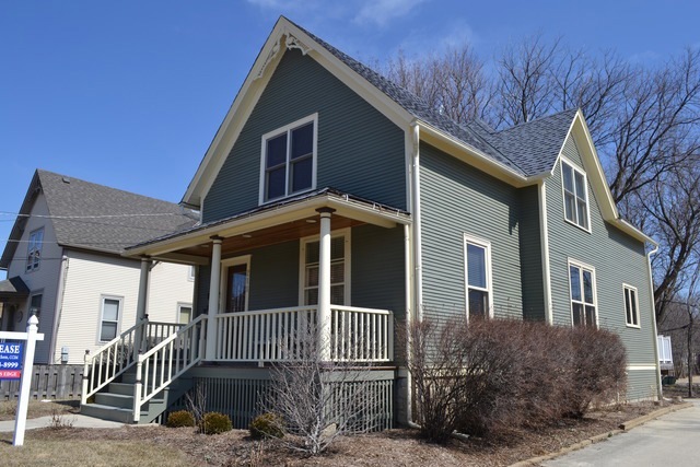 219 S Naperville Rd unit B, Wheaton, IL 60187 - photo 1