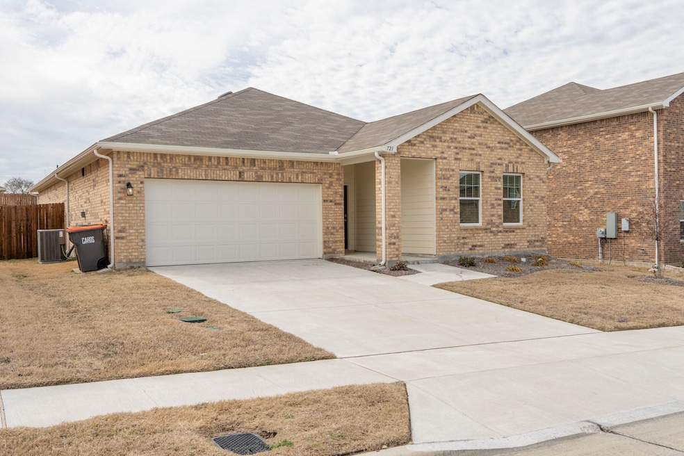 721 Bois D'Arc Ln, Anna, TX 75409 - photo 1