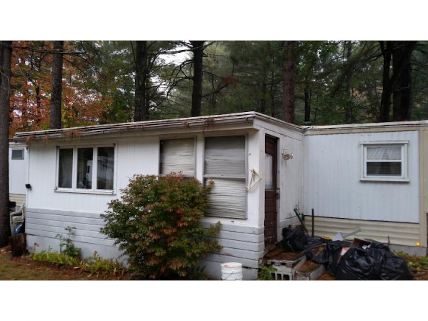 83 Boxwood Ln, Raymond, NH 03077 - photo 1