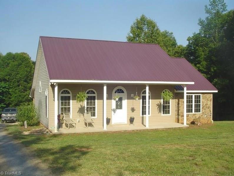 4059 Moonlight Meadow Rd, Asheboro, NC 27205 - photo 1