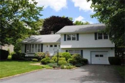 39 Myles Standish Dr, North Dartmouth, MA 02747 - photo 1