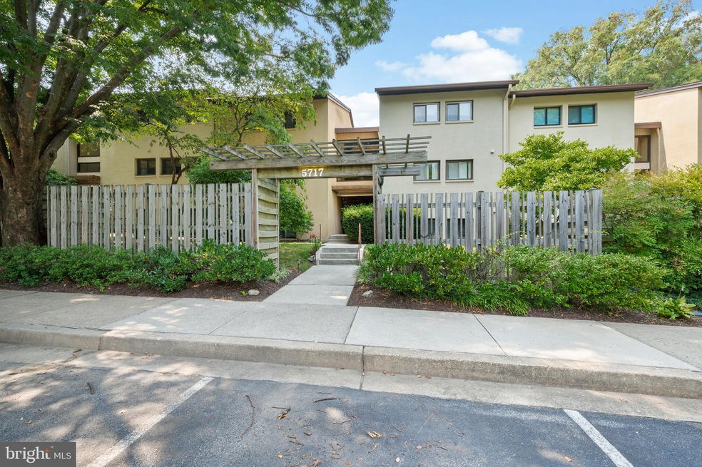 5717 Harpers Farm Rd unit A, Columbia, MD 21044 - photo 1