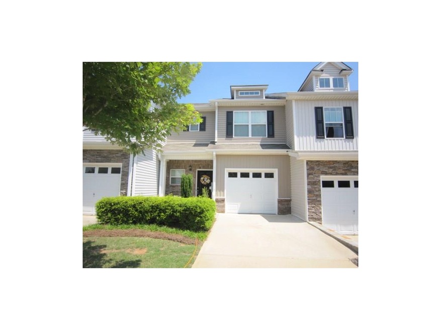 Adorable 3BR/2.5BA Move In Ready Home!