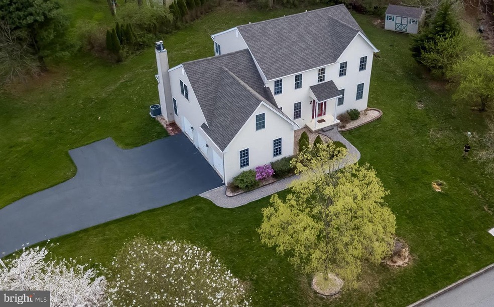 12 Woodsview Dr, Garnet Valley, PA 19060 - photo 1