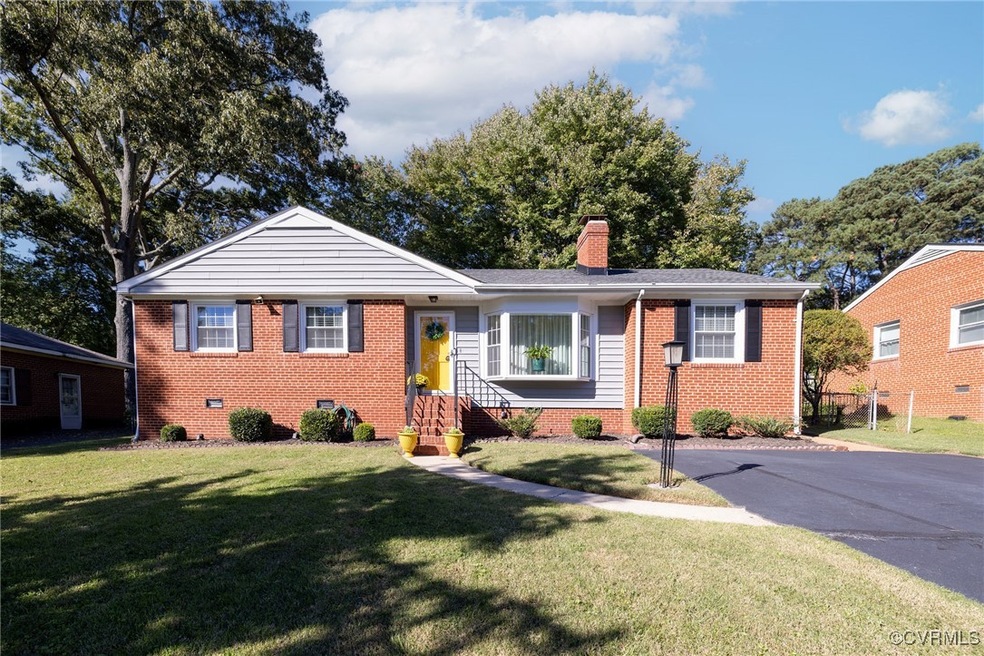 One-level living with a beautifully manicured lawn