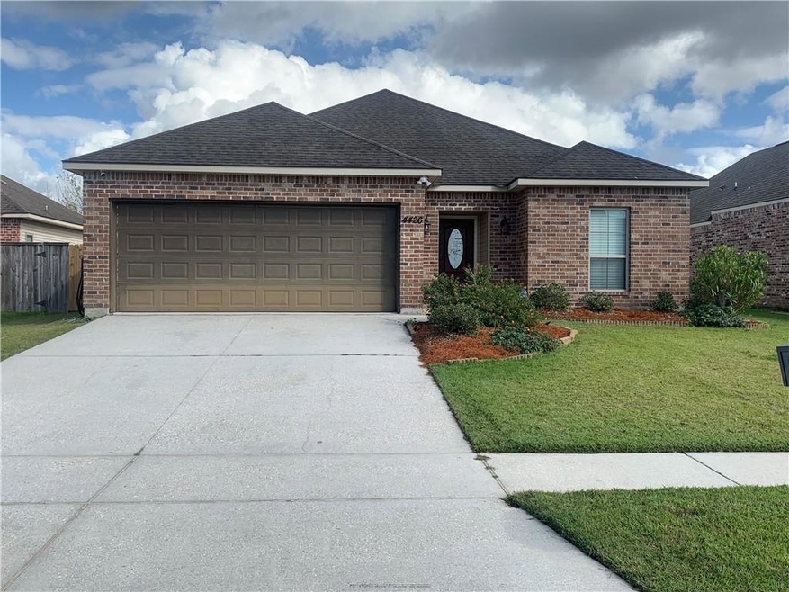 4426 Bay View Dr, Marrero, LA 70072 - photo 1