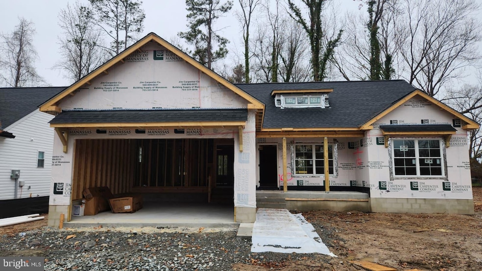 633 Shorewood Dr, Colonial Beach, VA 22443 - photo 1