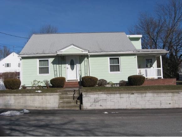 37 Sparks St, Dracut, MA 01826 - photo 1