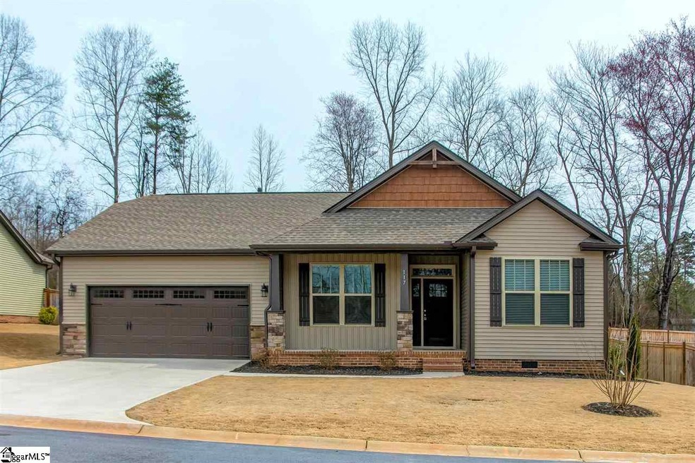 117 Mountain Slope Ct, Travelers Rest, SC 29690 - photo 1