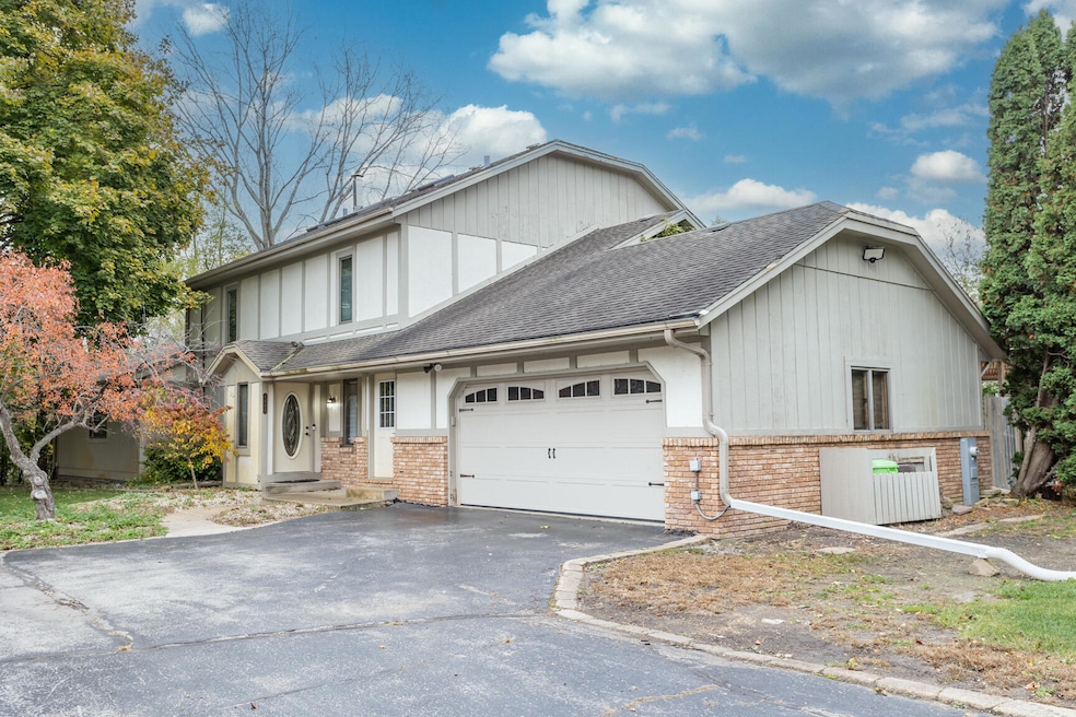 Under Contract $625,000