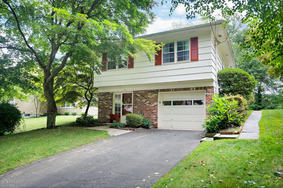 16 Sunshine Ave Riverside CT-large-005-1