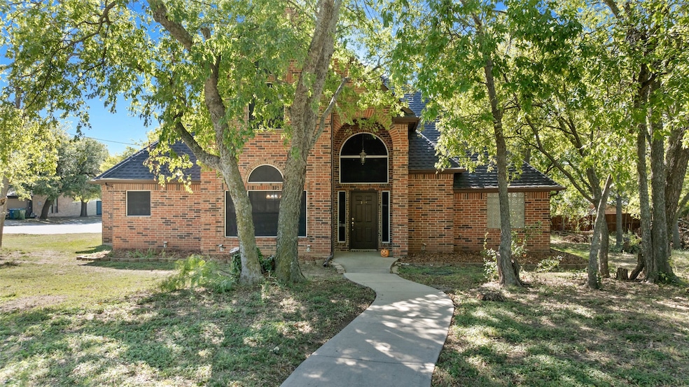 Welcome Home to 334 Lakecrest Drive!