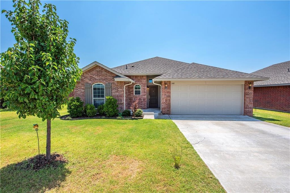 508 Dalton Ln, Norman, OK 73072 - photo 1