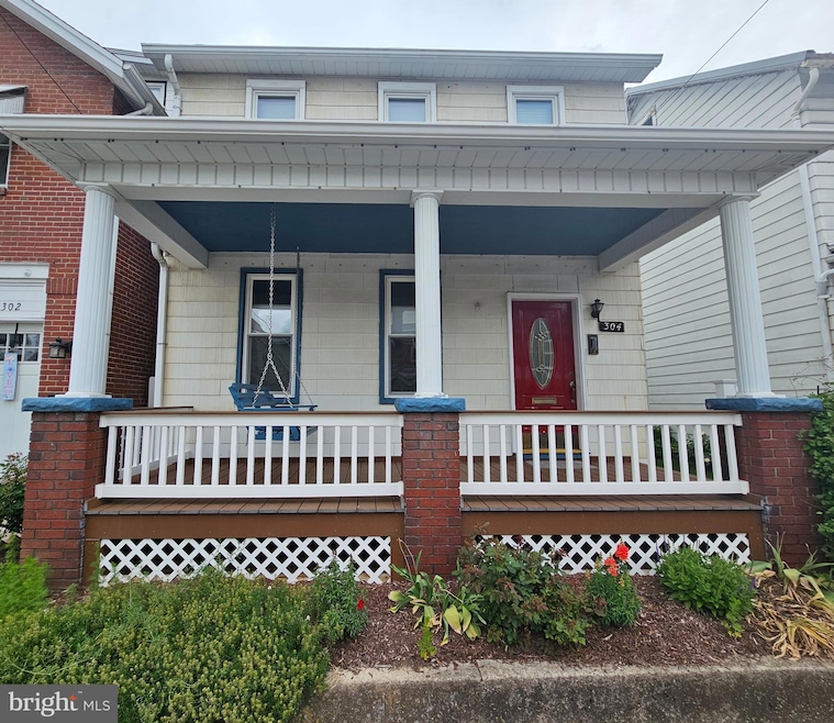 Under Contract $120,000 • Co-Listing Agent