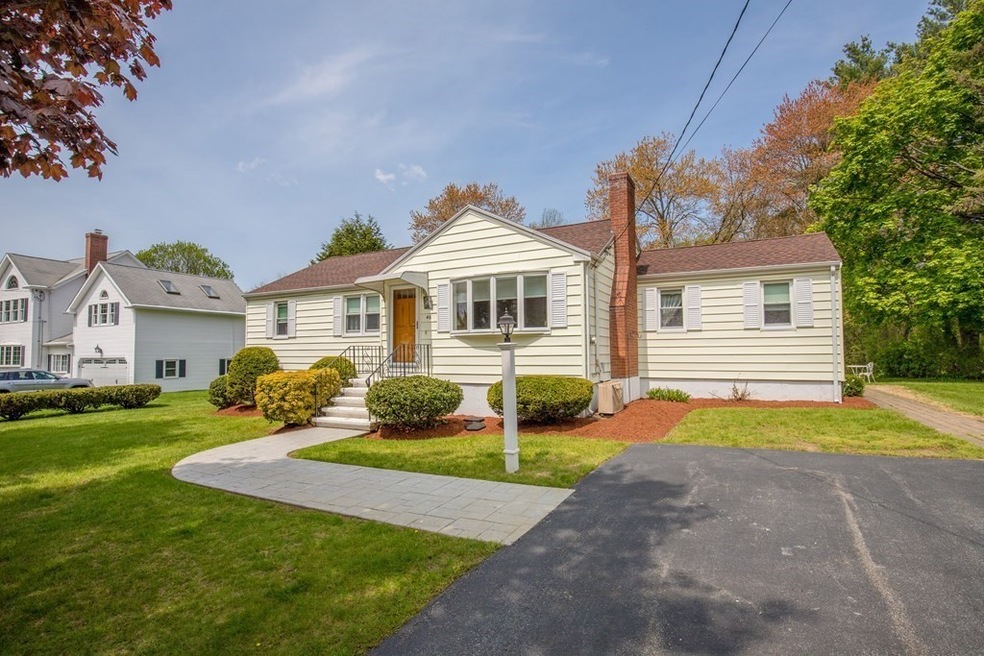 46 Sunset Dr, Burlington, MA 01803 - photo 1