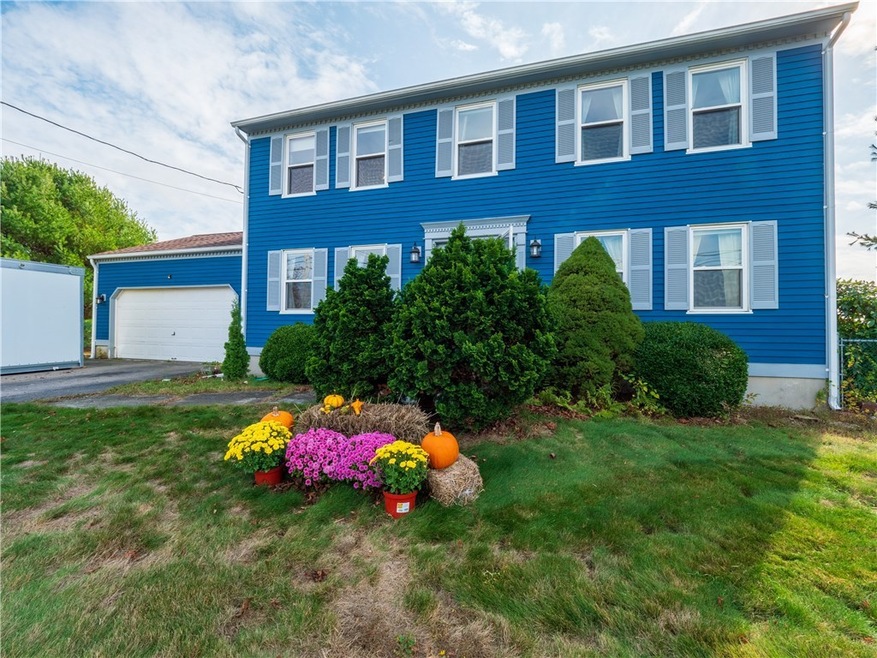 426 Indian Corner Rd, Saunderstown, RI 02874 - photo 1