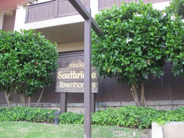 22539 Figueroa St unit 103, Carson, CA 90745 - photo 1