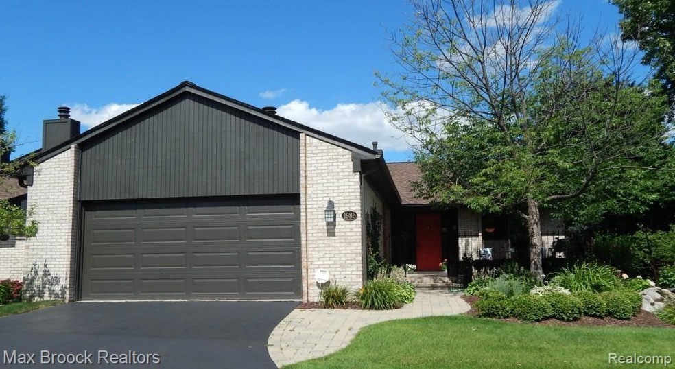 1986 Bent Tree Trail unit 3, Bloomfield Hills, MI 48302 - photo 1