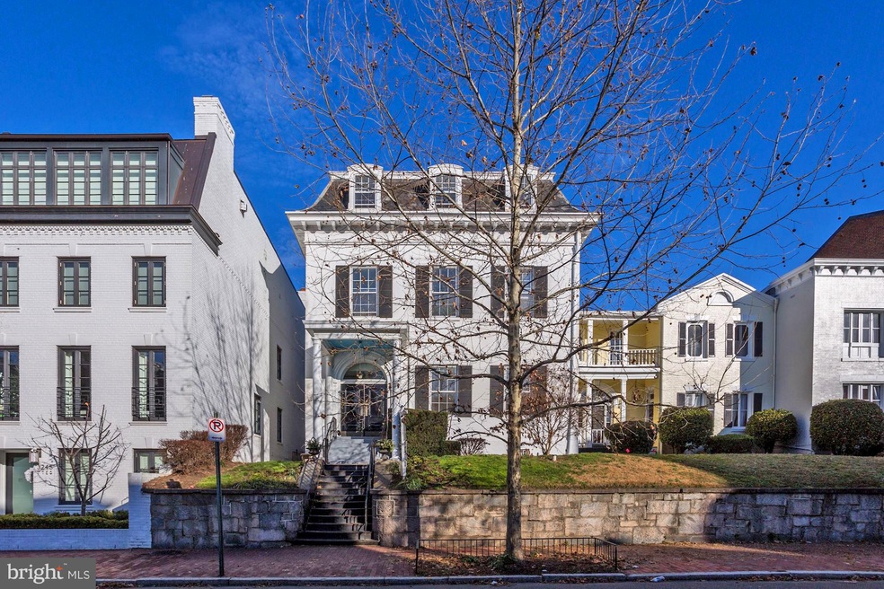 3241 N St NW unit 3, Washington, DC 20007 - photo 1