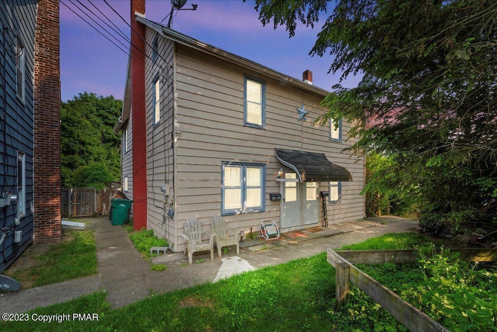 1 W Main St, Pen Argyl, PA 18072 - photo 1