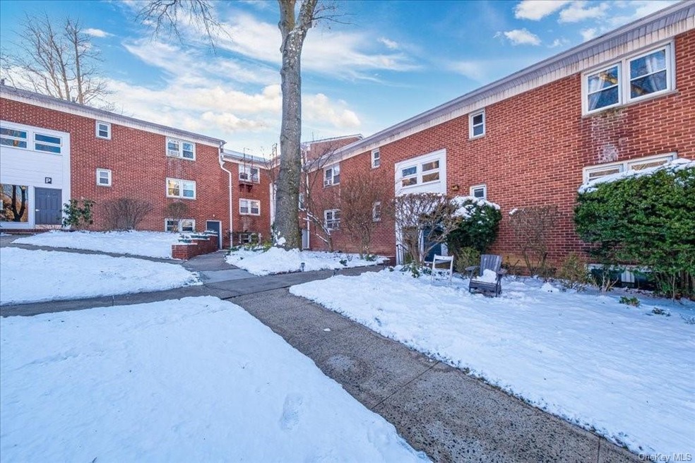 140 N Broadway unit R1, Irvington, NY 10533 - photo 1