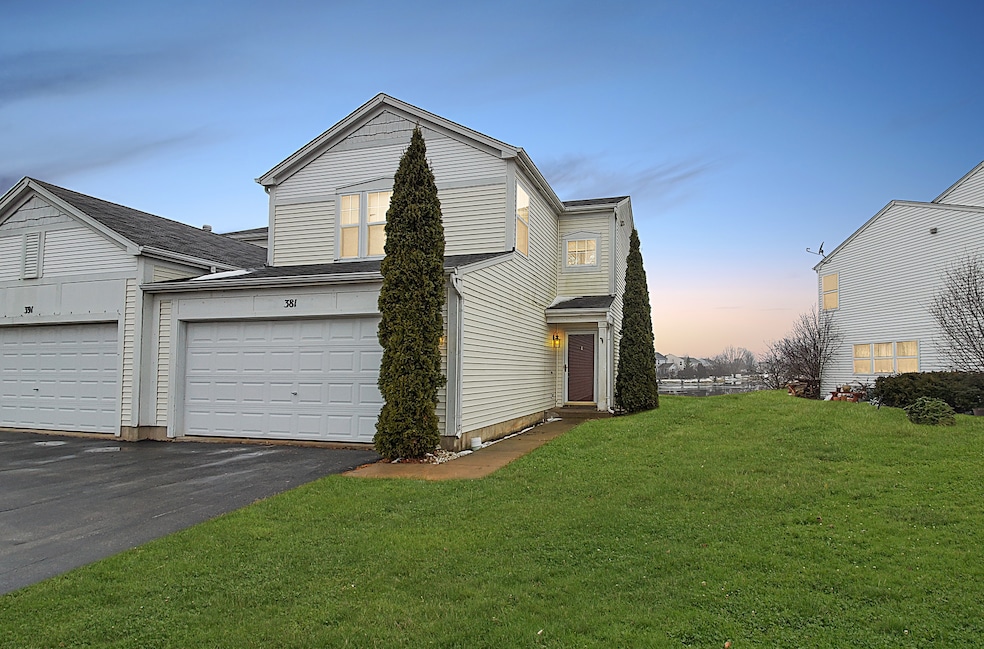 381 Wedgewood Cir, Lake In the Hills, IL 60156 - photo 1