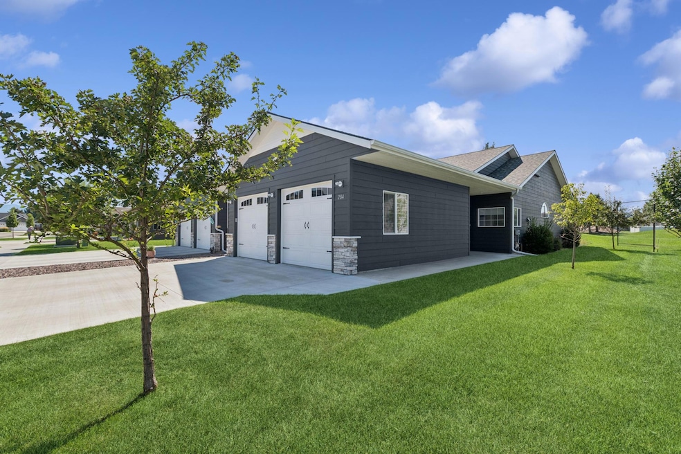 284 W Nicklaus Ave, Kalispell, MT 59901 - photo 1