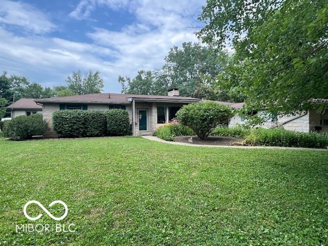 1802 Laurel Dr, Columbus, IN 47203 - photo 1