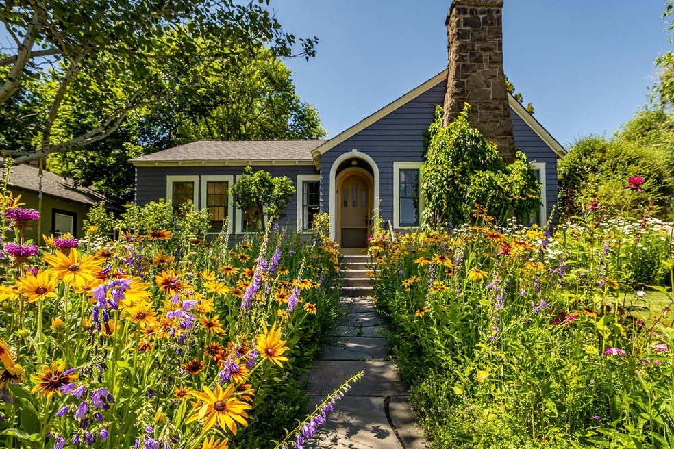 1175 NW Harmon Blvd, Bend, OR 97701 - photo 1