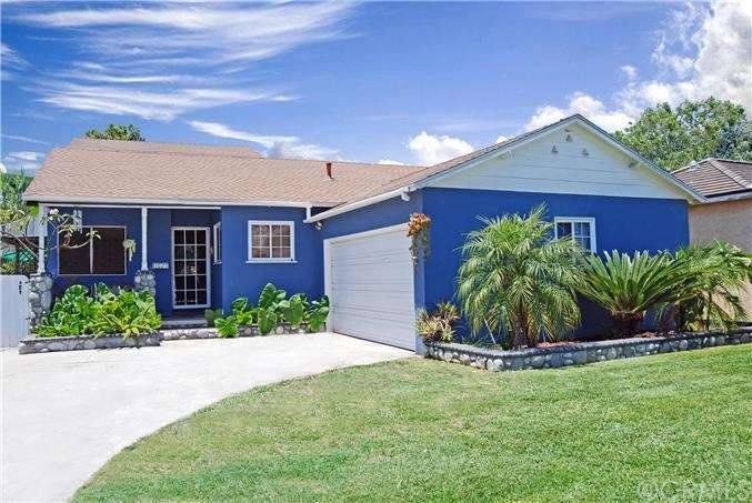 Front w/double attached garage