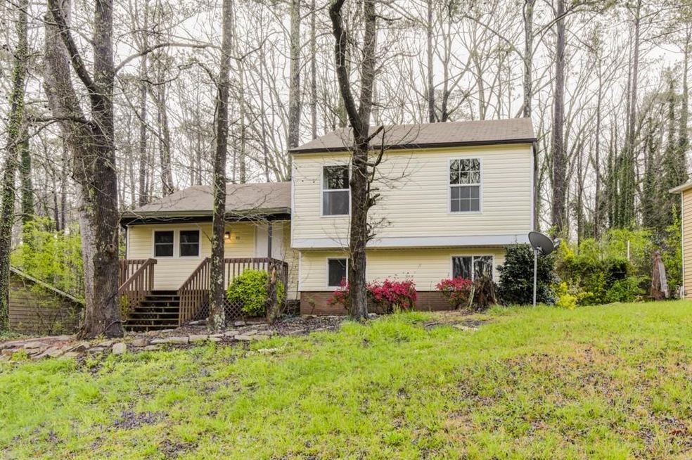 Move-In Ready In Amazing Location!