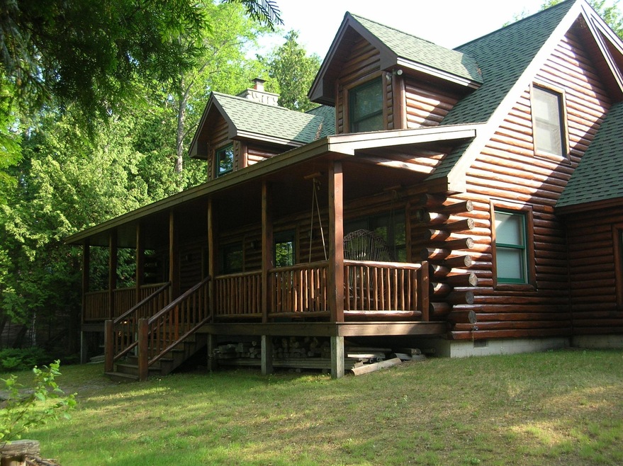 Great Covered Front Porch