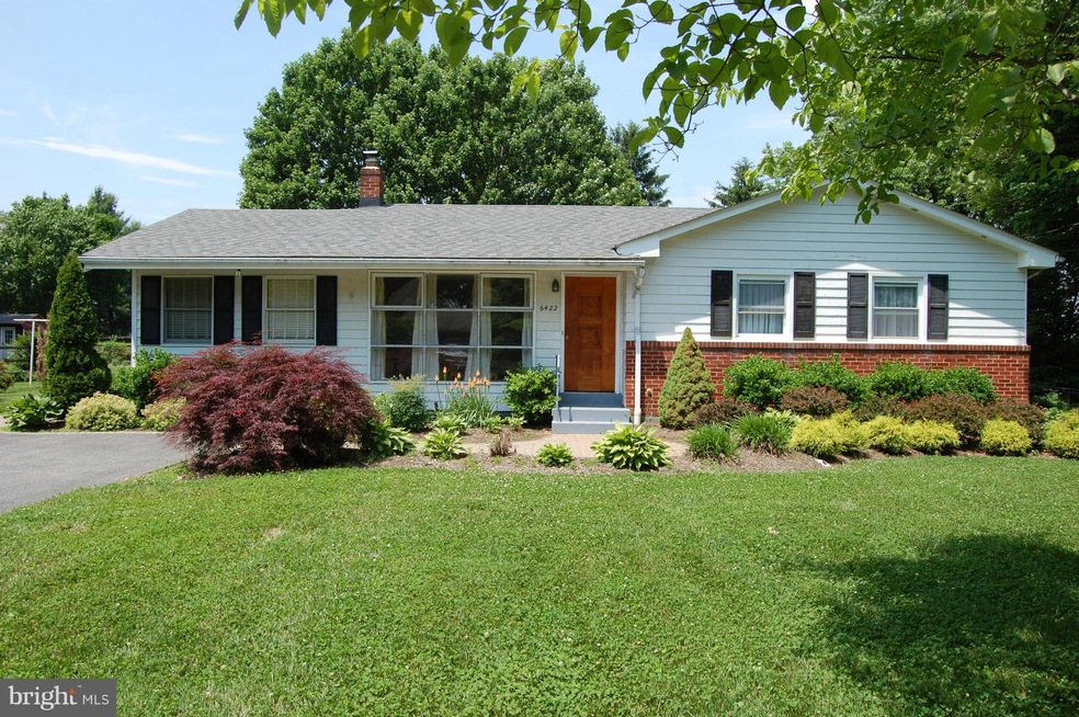 6422 Sunset Dr, Frederick, MD 21702 - photo 1