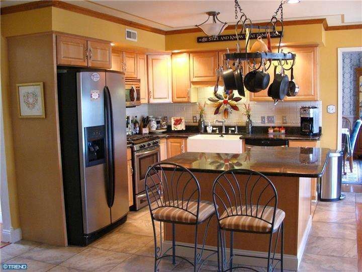 4389 Hillside Rd, Reading, PA 19606 - photo 1